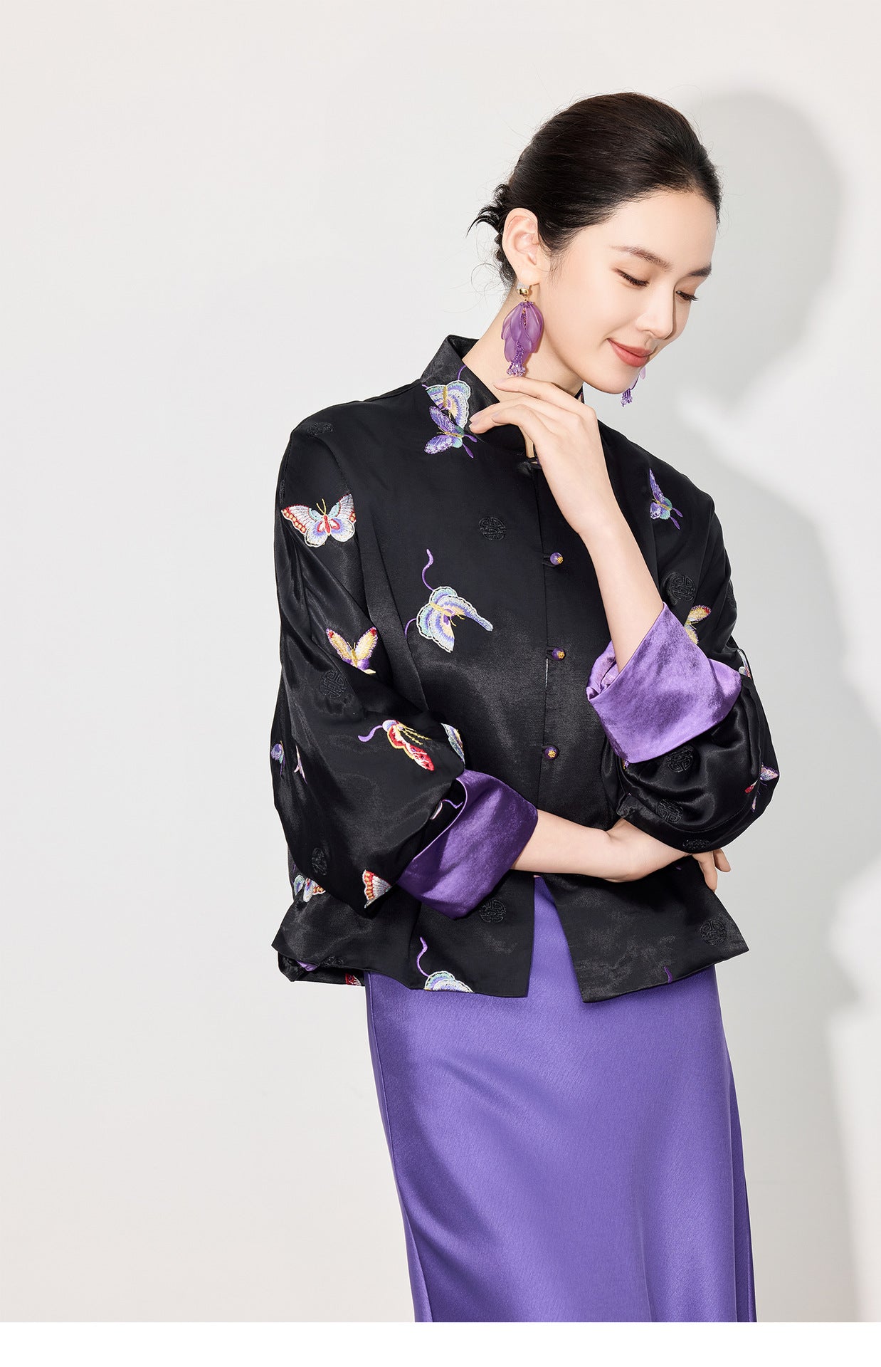 High-End Elegant Loose Fit Embroidered Blouse for Women