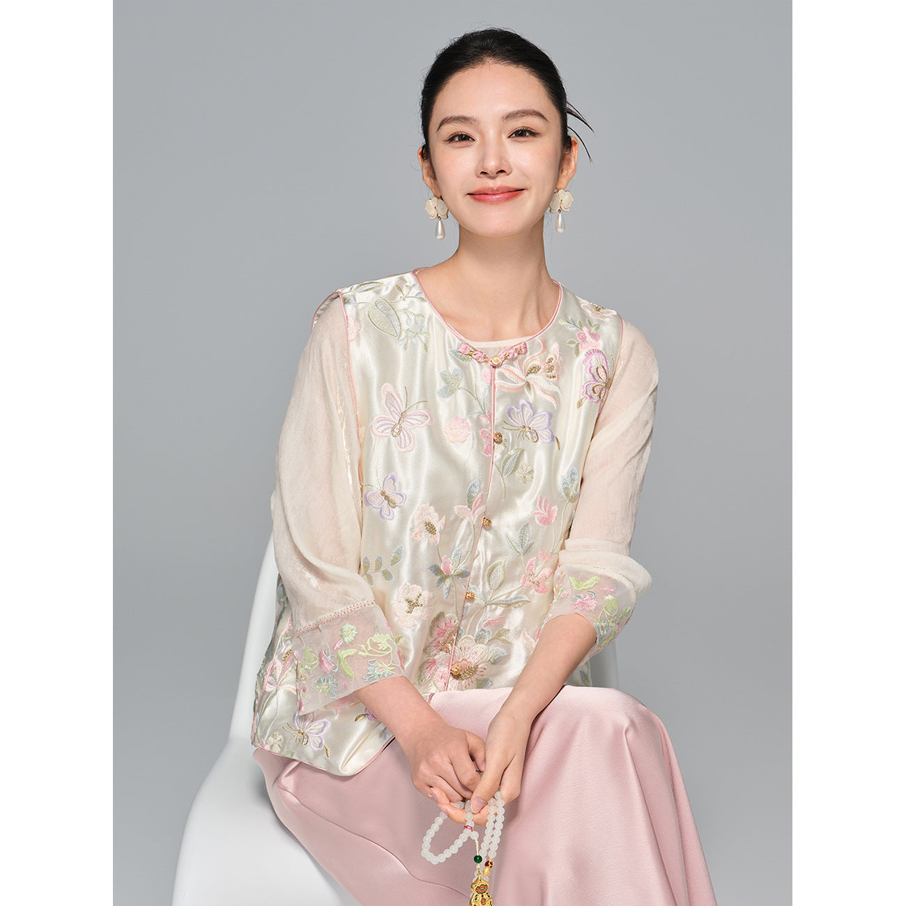 Stylish Embroidered Outerwear Vest