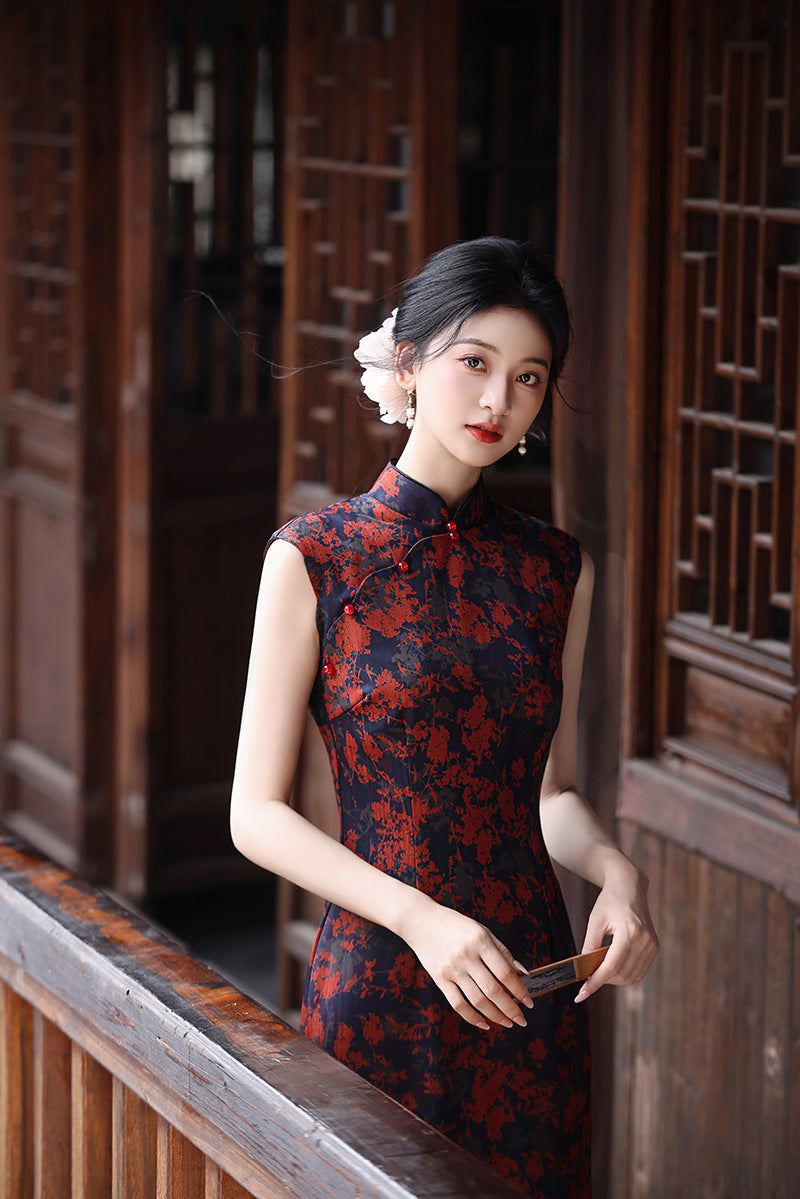 Slim Fit Retro Qipao – Elegant Long Chinese Dress