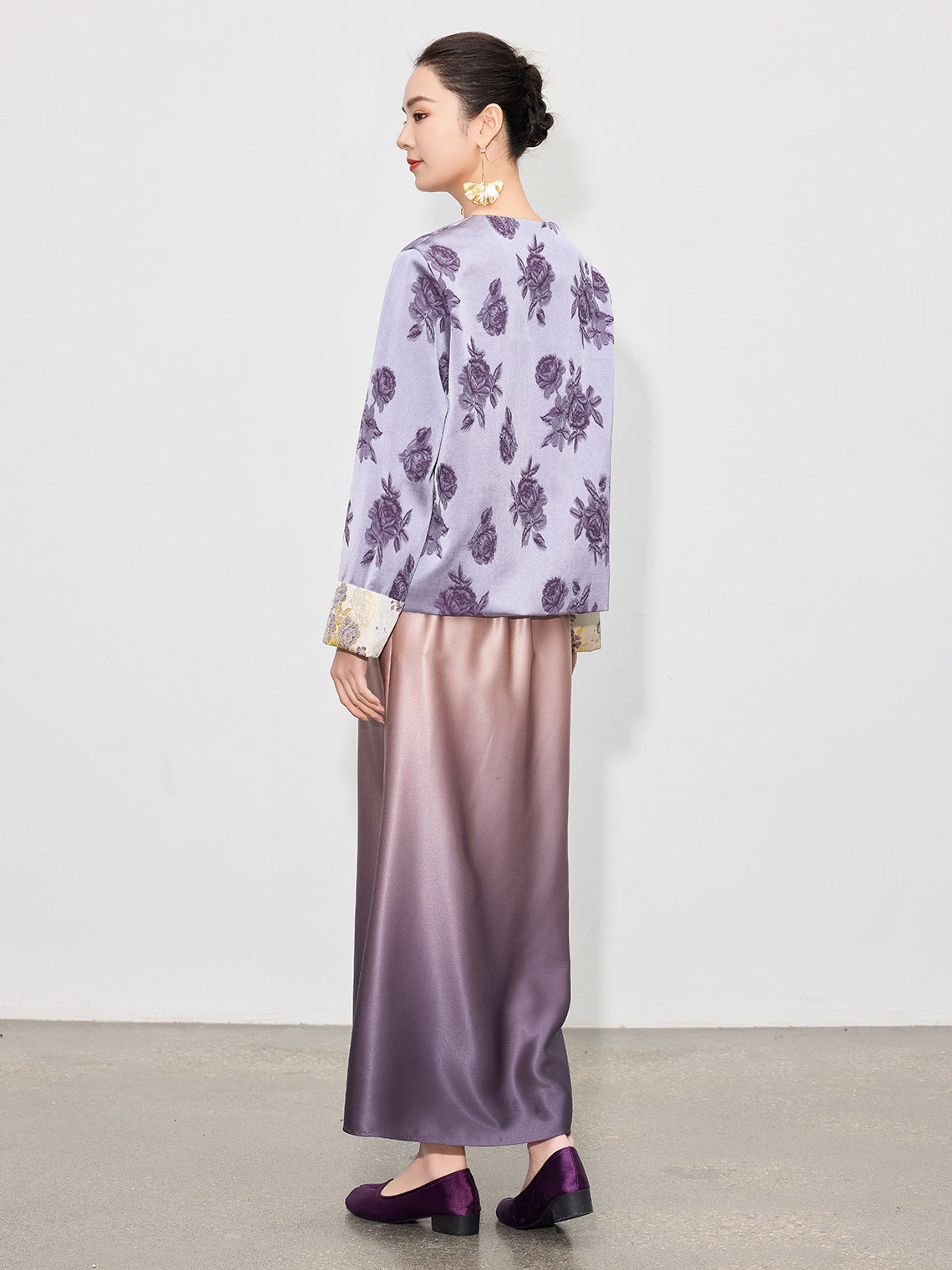 High-End Gradient Satin Mermaid Midi Skirt, Spring Design