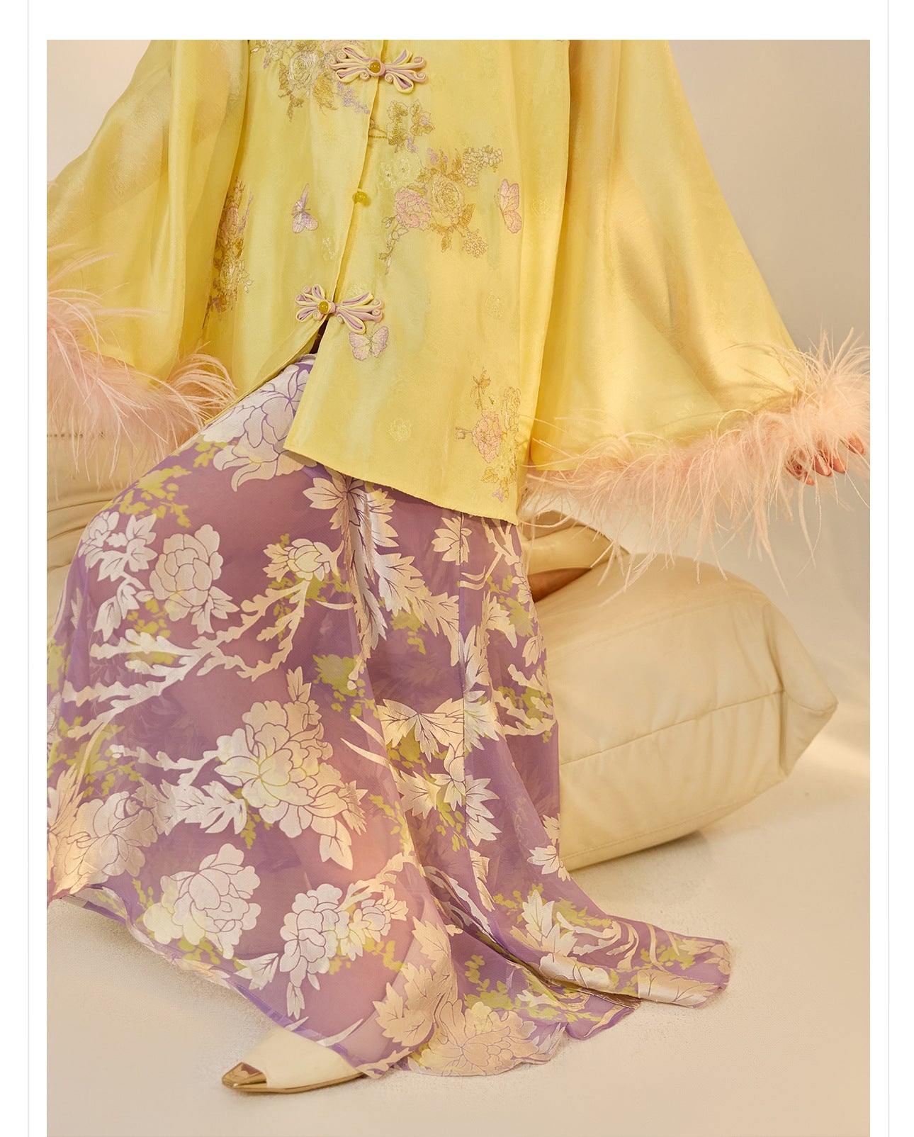 New Chinese Embroidered Feather Sleeve Patchwork Top & Skirt Set