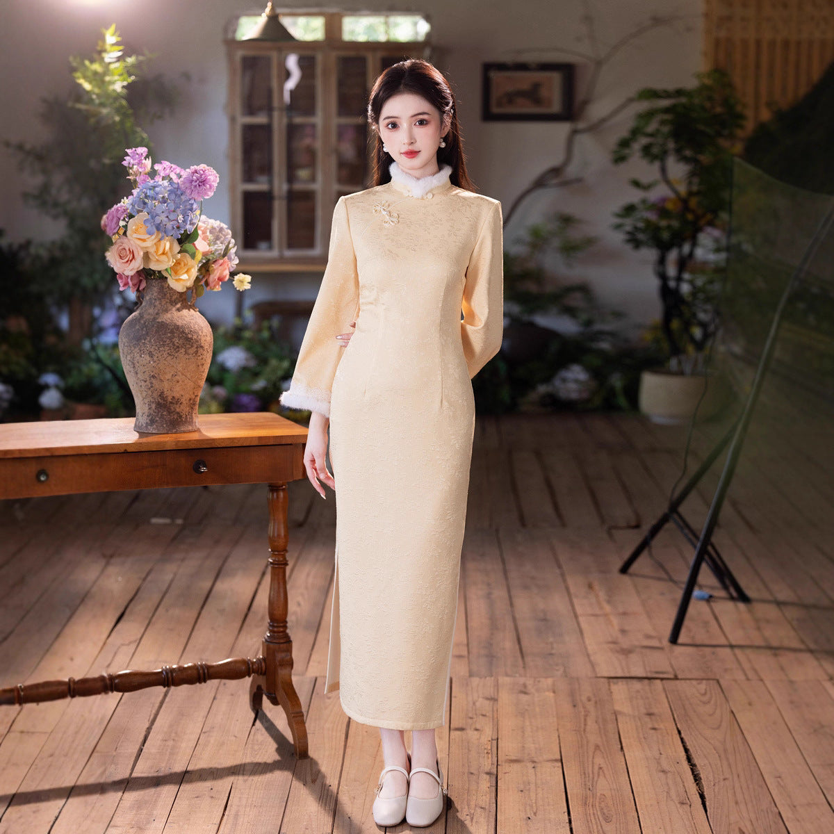 Yellow Fleece-Lined Winter Qipao | Thickened Long-Sleeve Retro Dress 2025