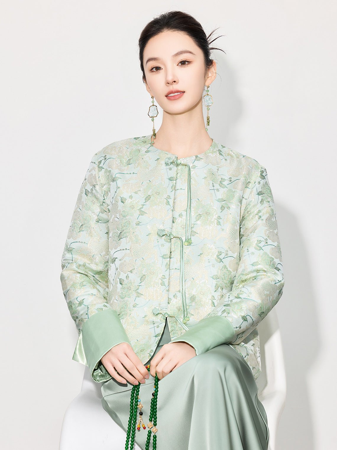 Elegant Chinese Style Long Sleeve Jacquard Top