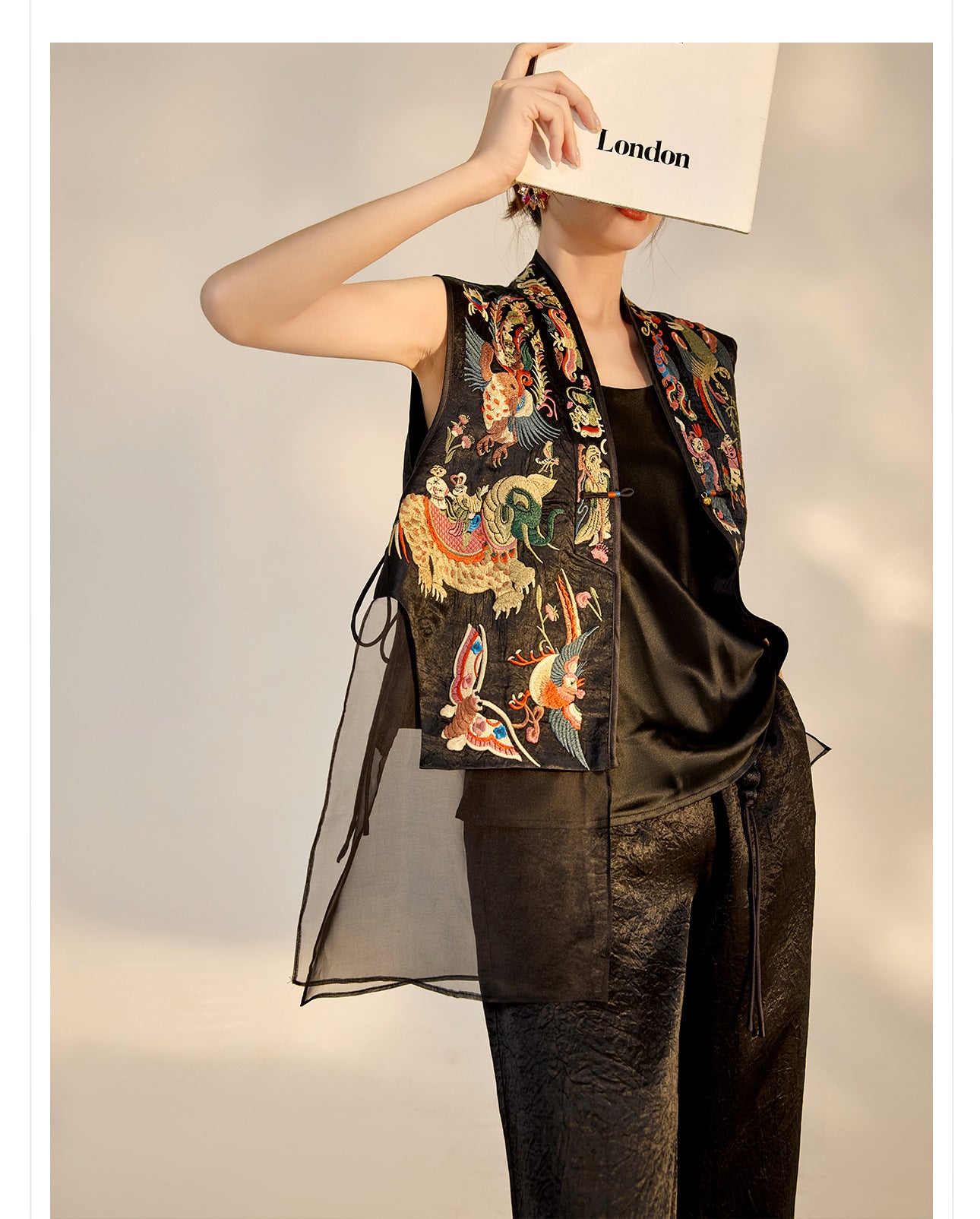 2026 New Chinese Style Silk Embroidered Mesh Patchwork Vintage Vest