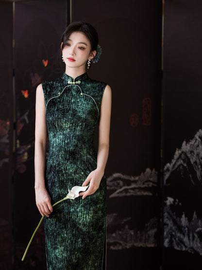 Retro Elegant Black Cheongsam – 2025 New Women's Dress