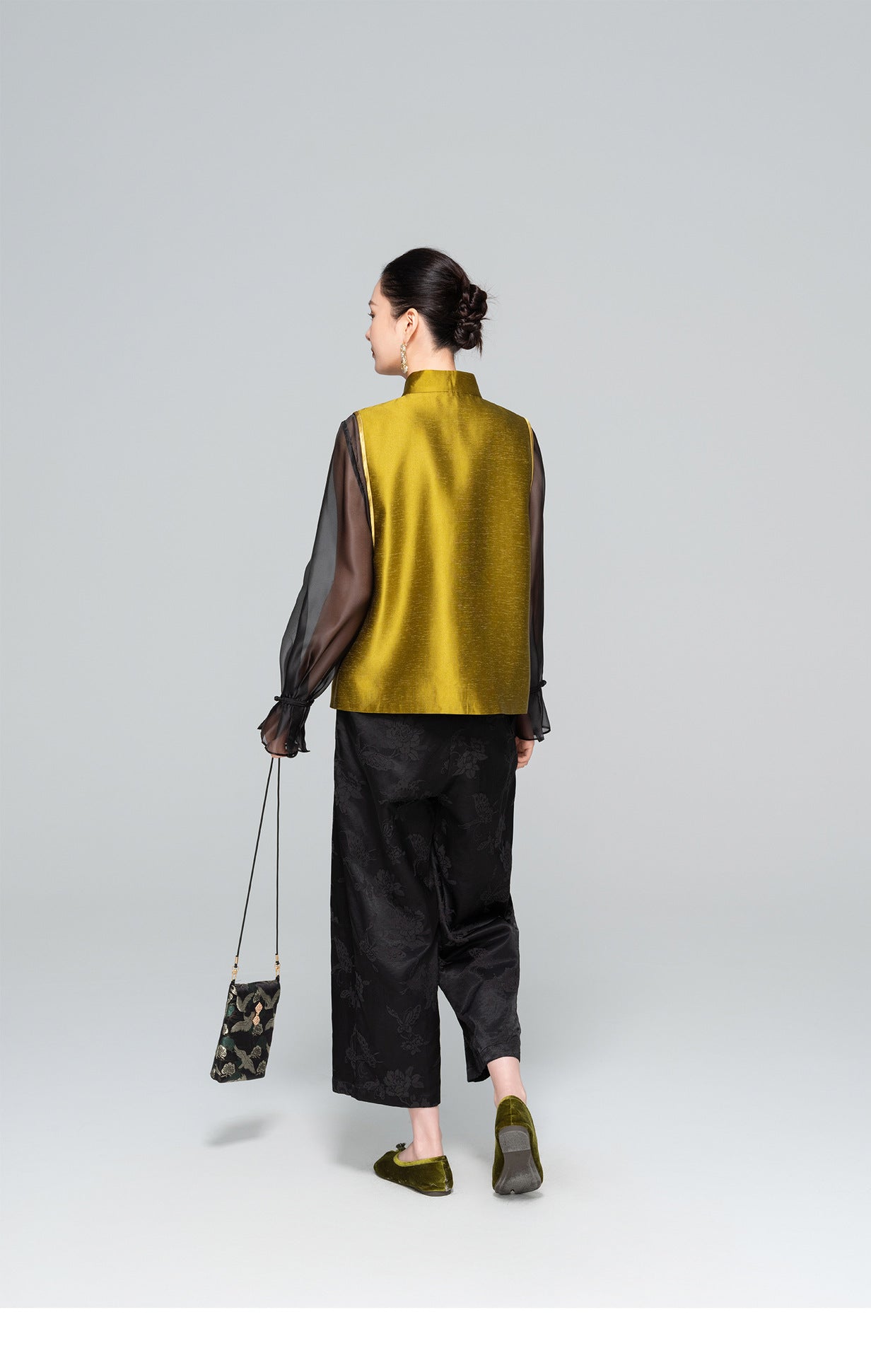 Elegant Stand Collar Button Sleeveless Layered Vest