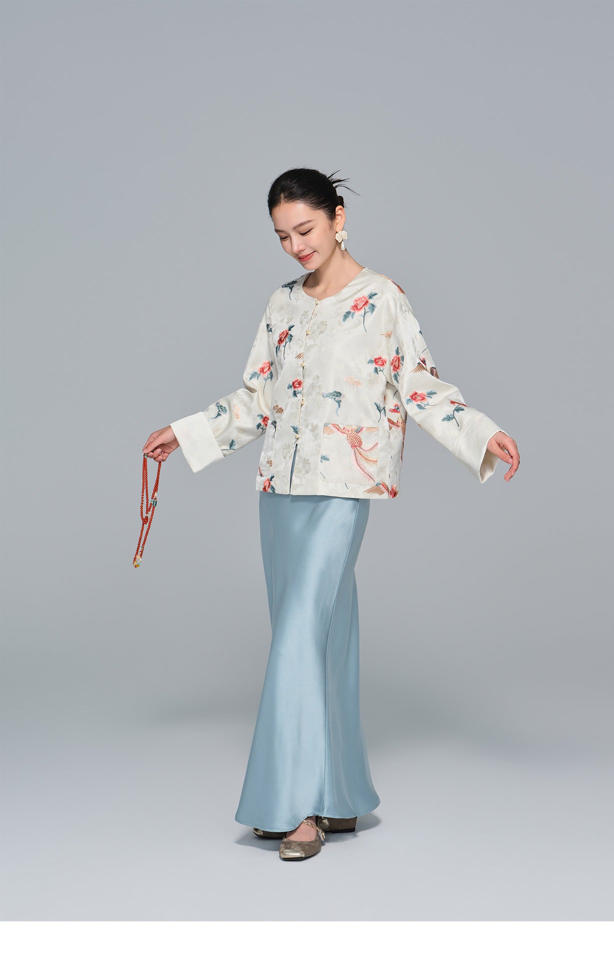 Elegant Loose Embroidered Jacket