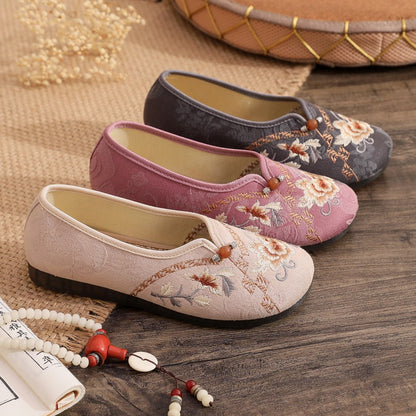 Old Beijing Style Women’s Flats — Retro Embroidered Costume Shoes
