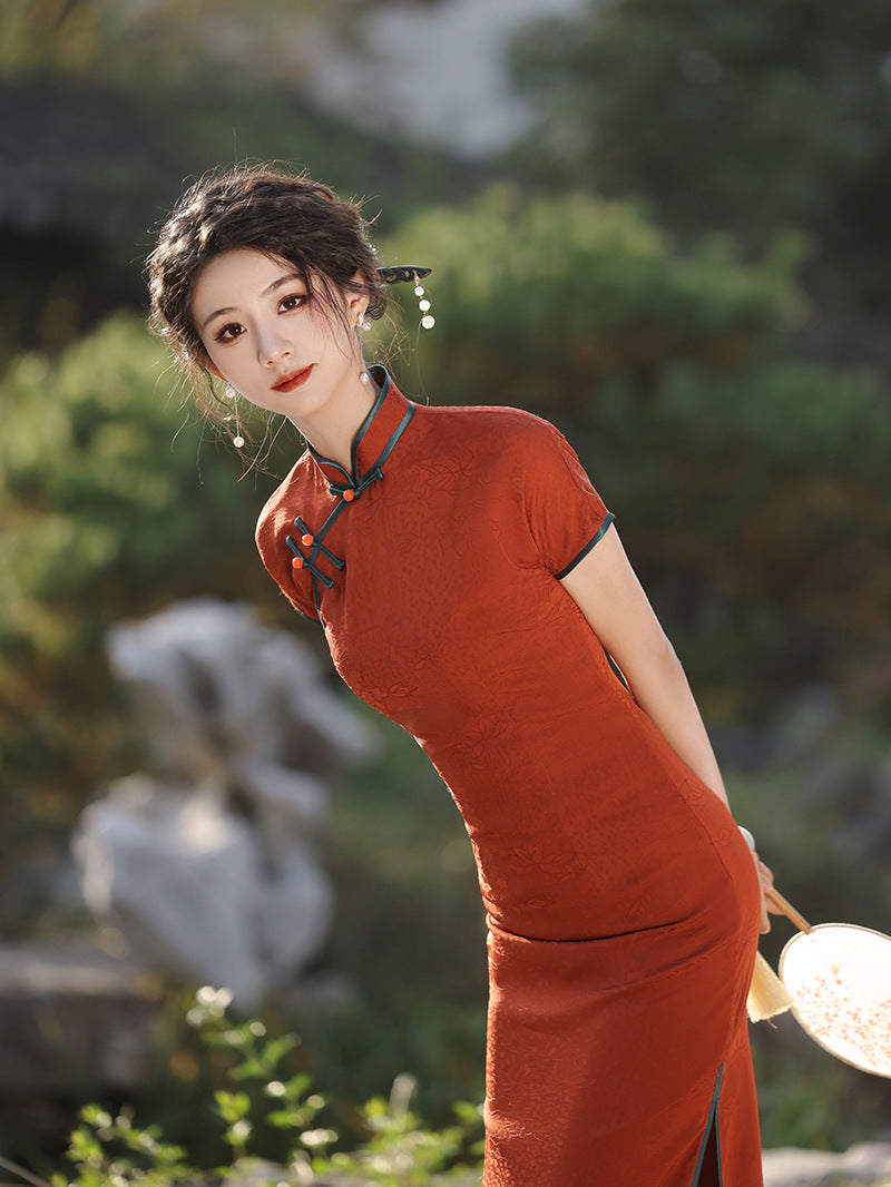 Improved Chinese Style Qipao – Slim Fit High-End Dress