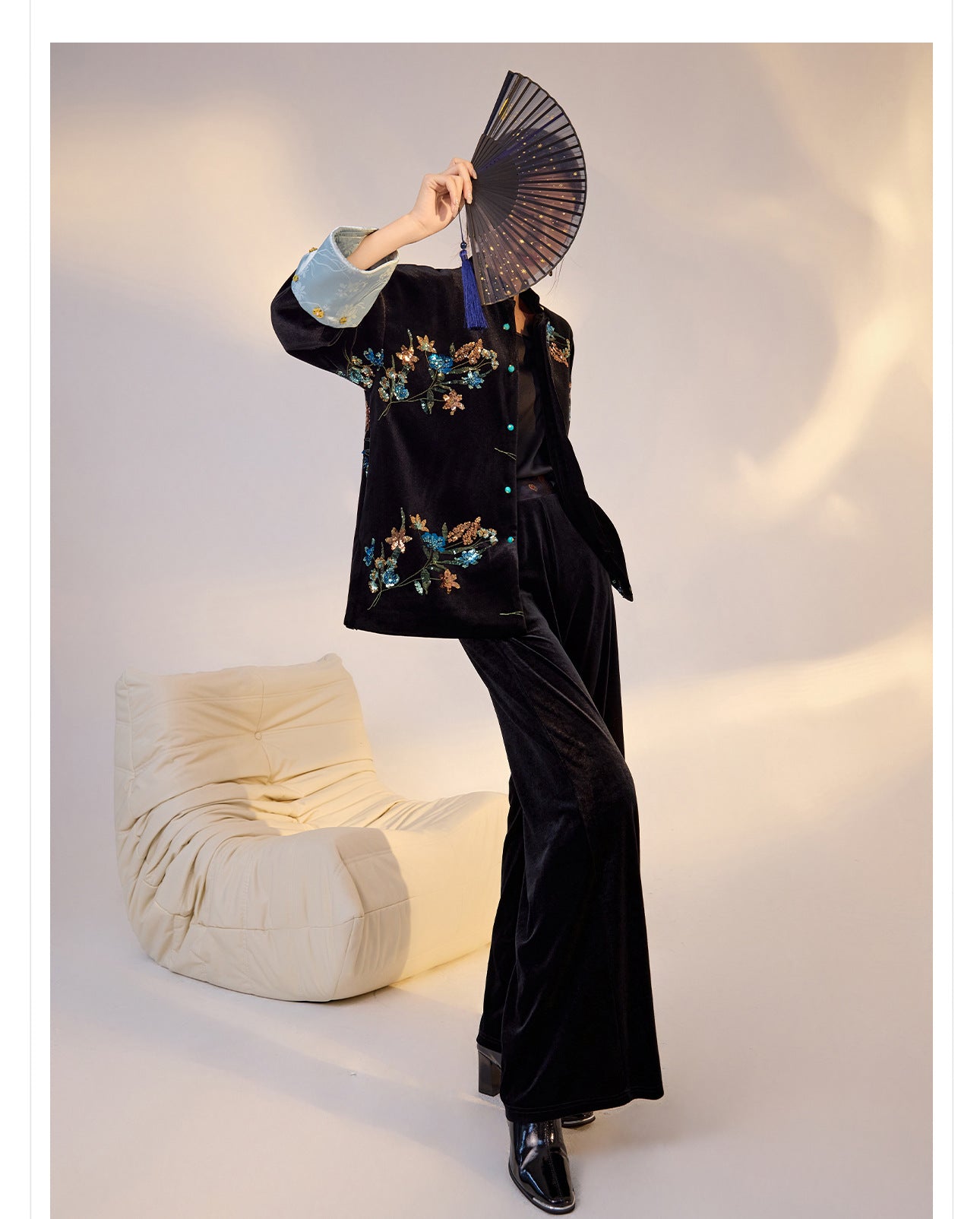 Elegant New Chinese Satin Floral Sequin Loose Black Top