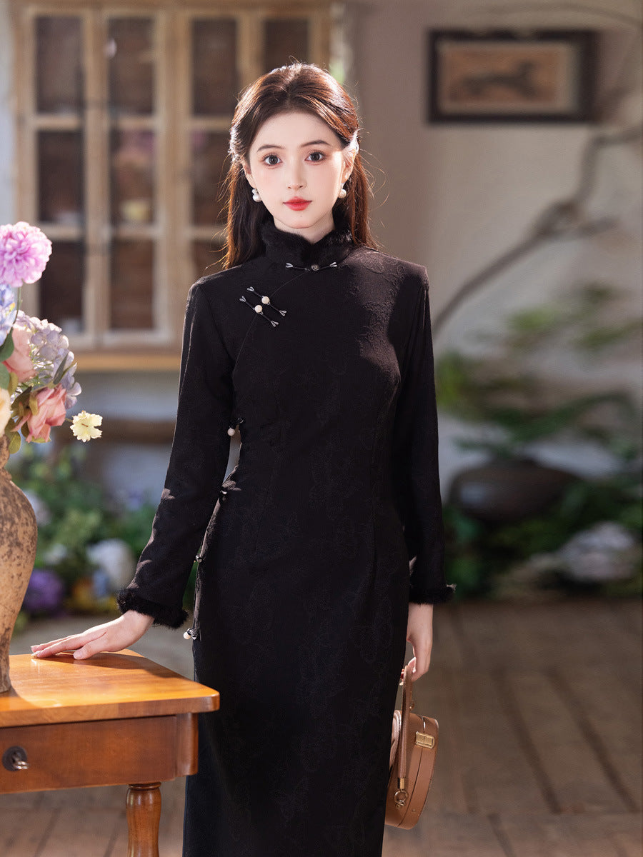 2025 New Black Thickened Cheongsam | Elegant Daily Warm Winter Dress