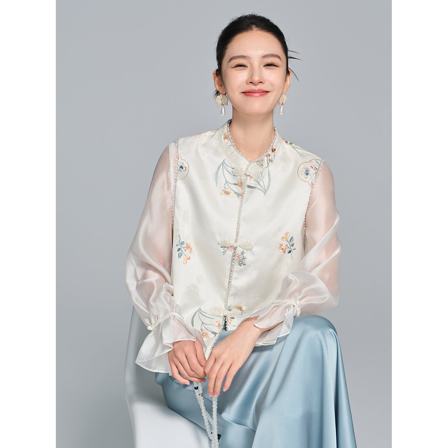 Jacquard Embroidered Stand Collar Vest