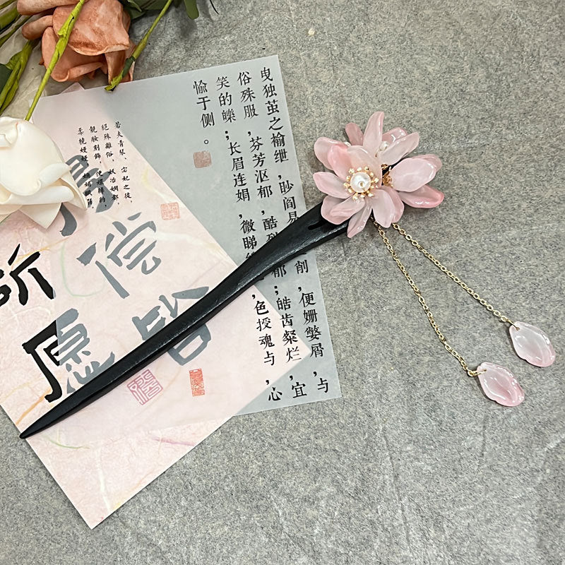 Ink Blue Magnolia Hairpin | New Chinese Style Elegant Wooden Accessory