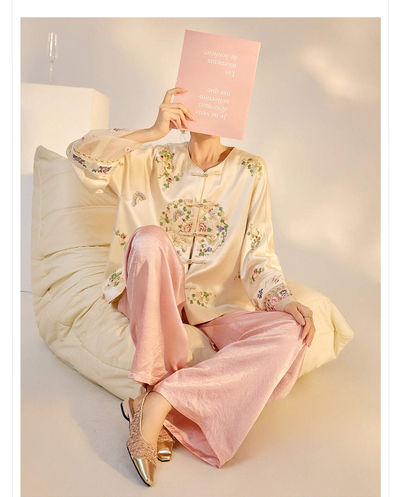 2026 Autumn New Chinese Style Printed Embroidered Acetate Coat for Women