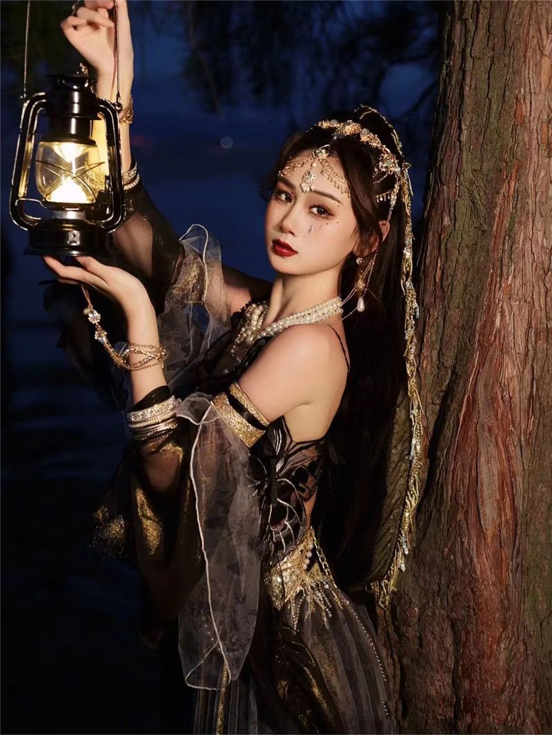 Dunhuang Feitian Hanfu — Ethereal Fairy Costume for Travel Photography