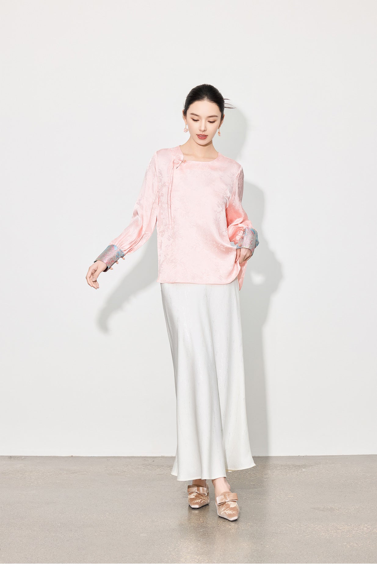 Stylish Retro Long Sleeve Jacquard Shirt