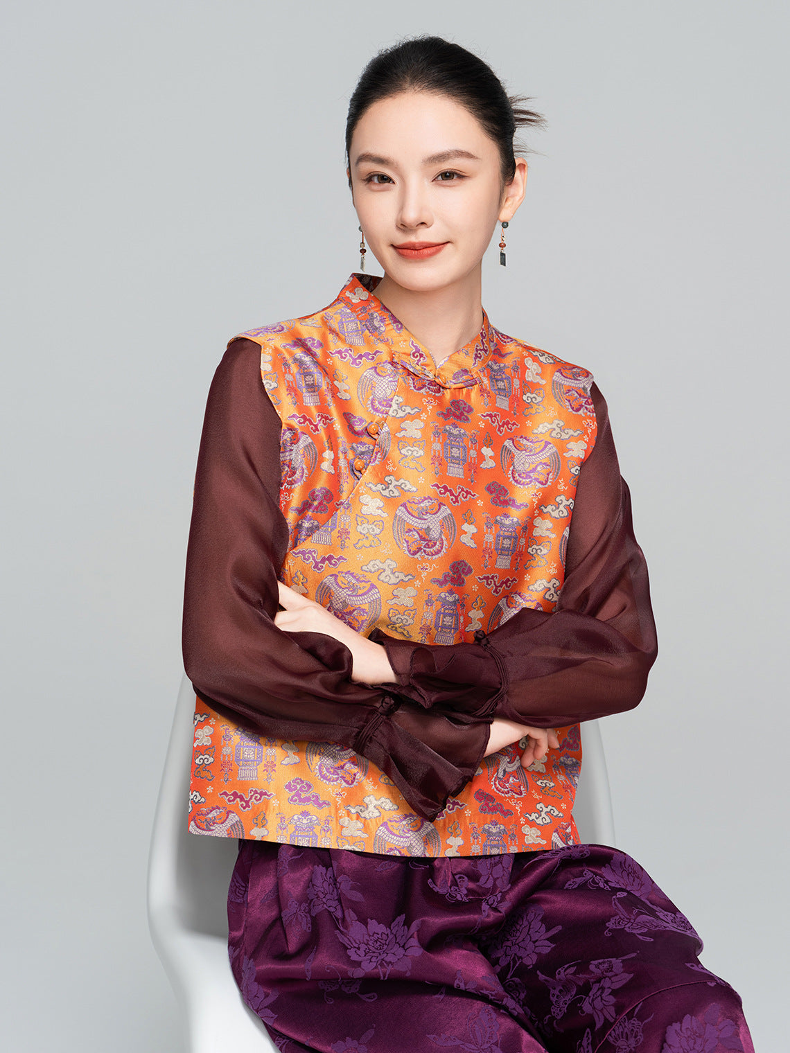 Elegant New Chinese Style Jacquard Sleeveless Vest for Women