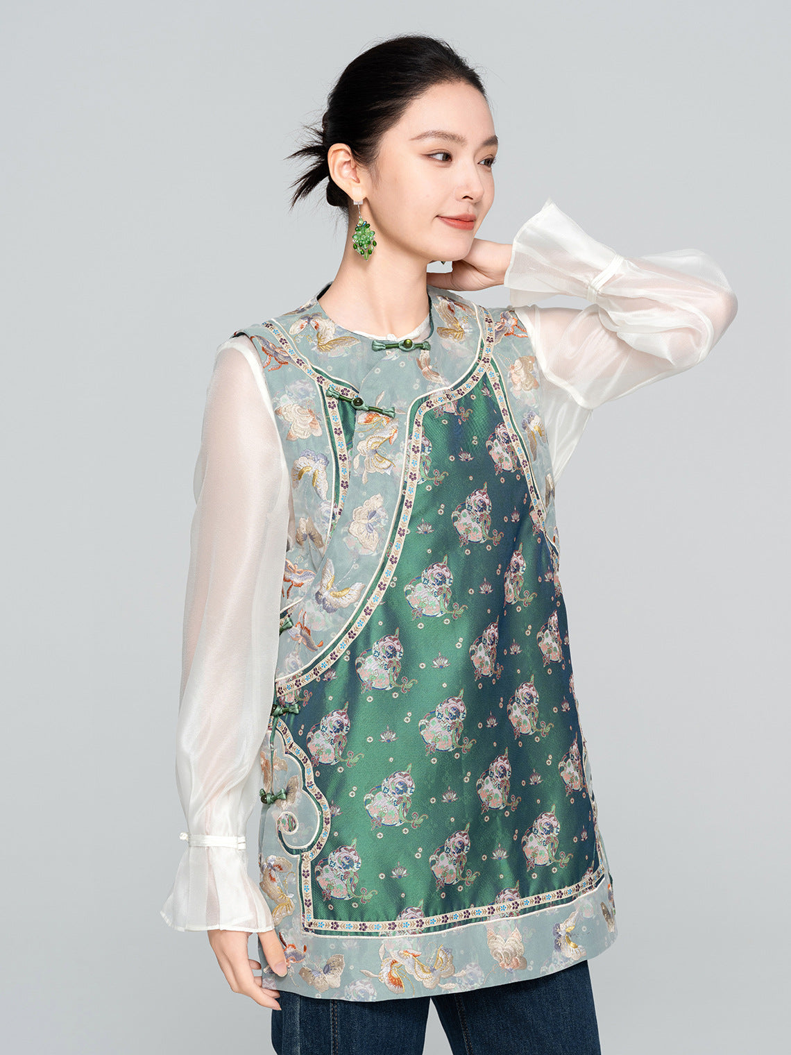 National Style Exquisite Embroidered Vest