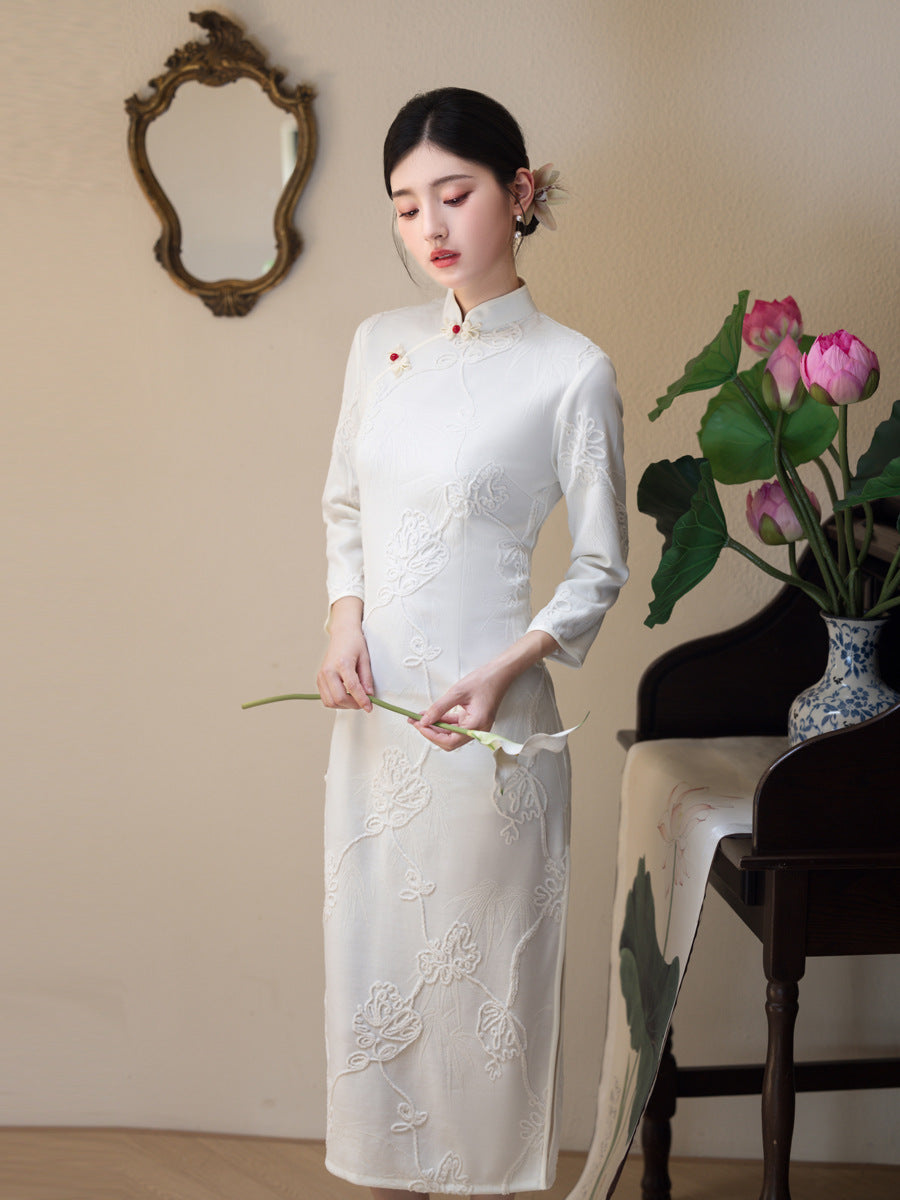 White Cheongsam 2025 – Autumn Winter Retro Long Sleeve Dress