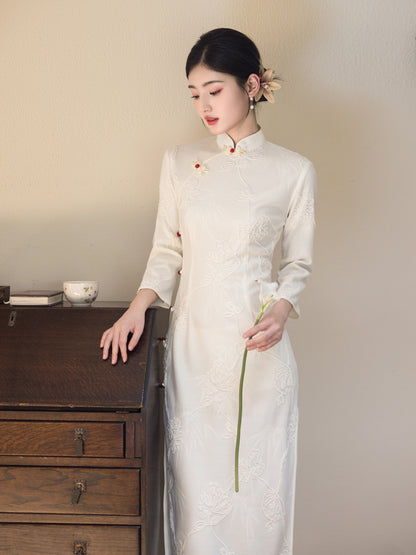 White Cheongsam 2025 – Autumn Winter Retro Long Sleeve Dress