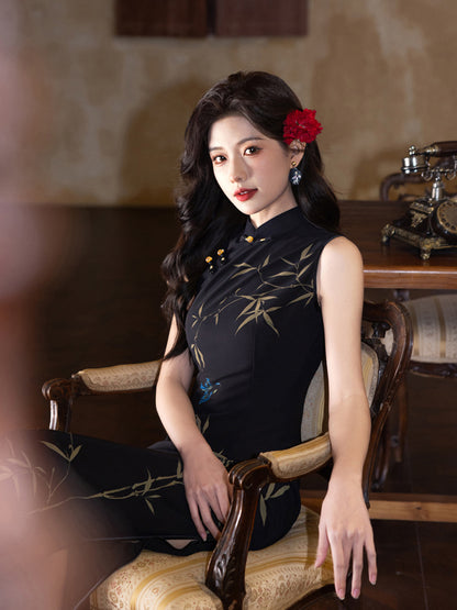 Elegant Black Cheongsam – 2025 Sleeveless Slim Fit Dress