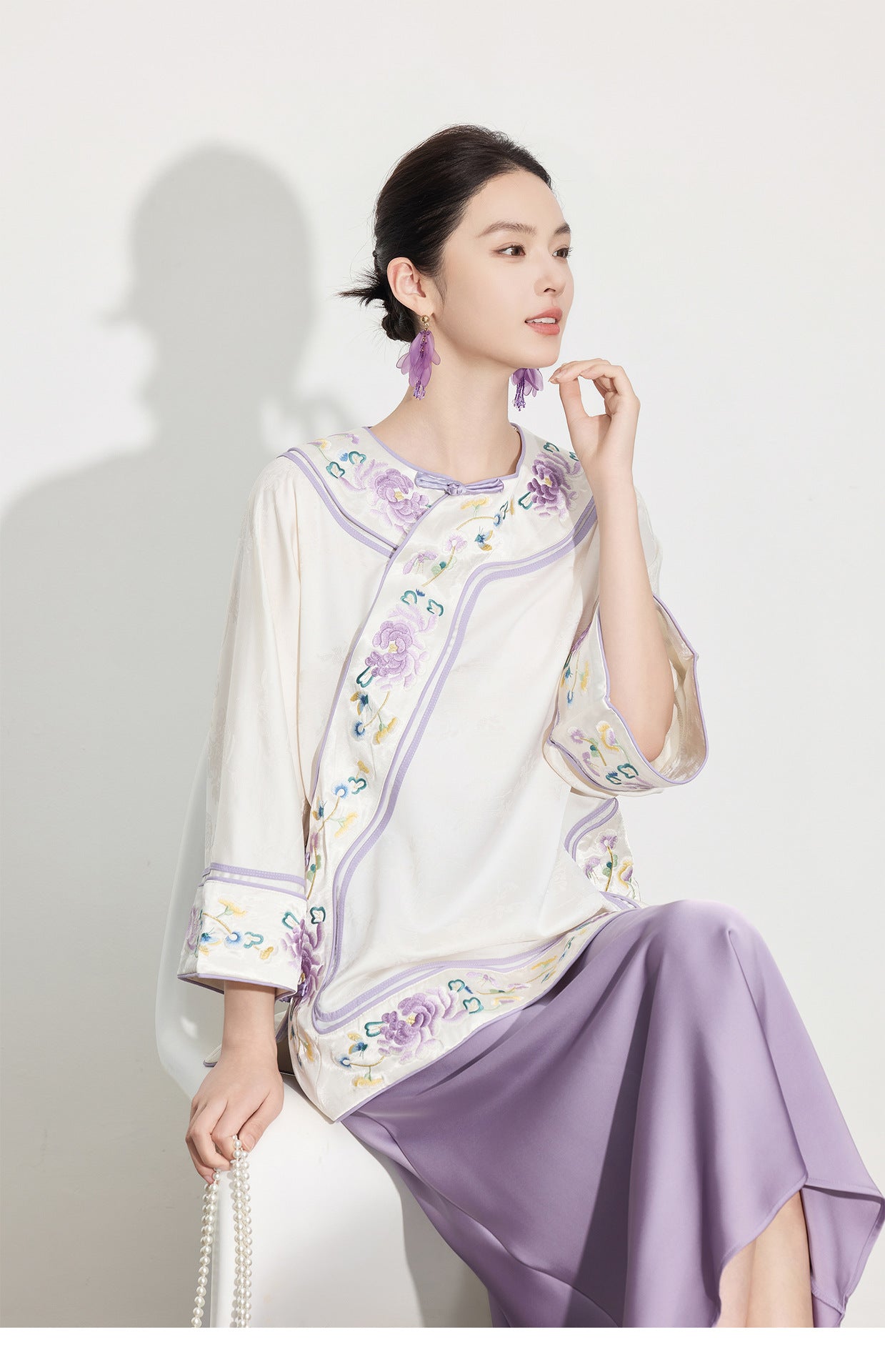 Chinese Style Jacquard Embroidery Coat for Women