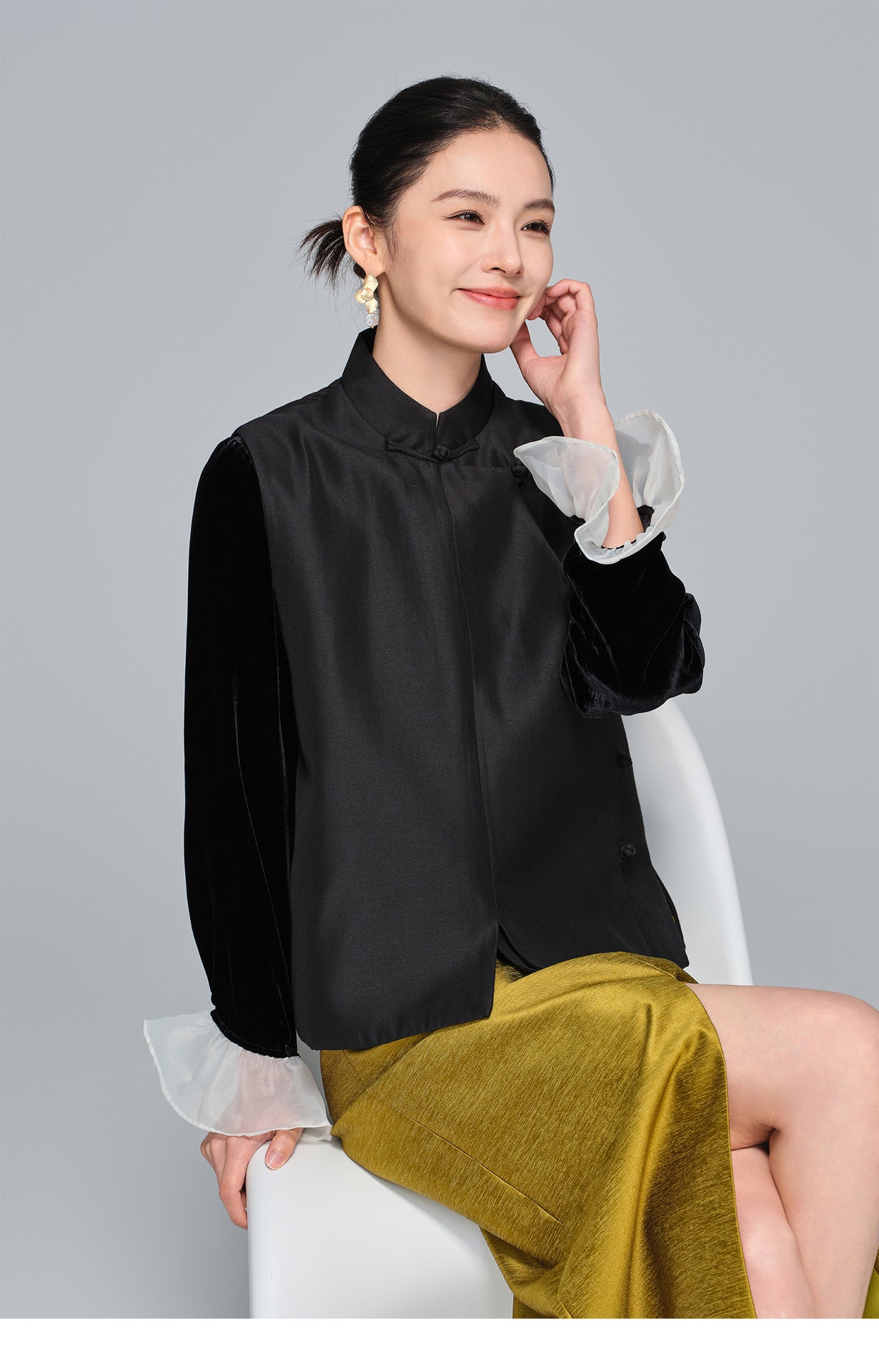 Stylish Black Stand Collar Tank Top