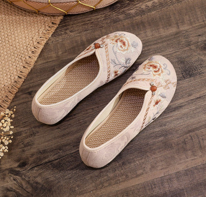 Old Beijing Style Women’s Flats — Retro Embroidered Costume Shoes