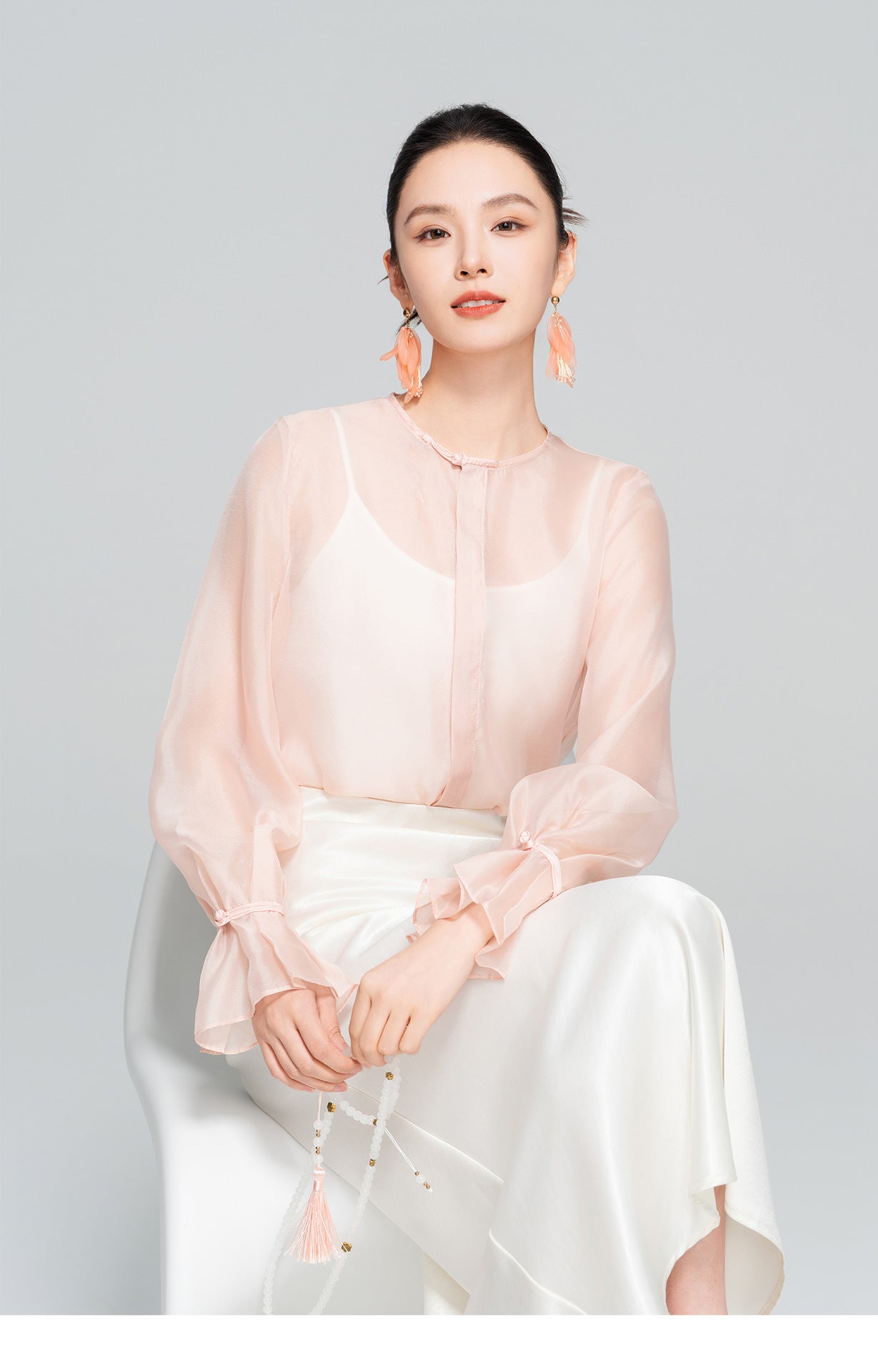 High-End Flared Sleeve Round Neck Women's Shirt