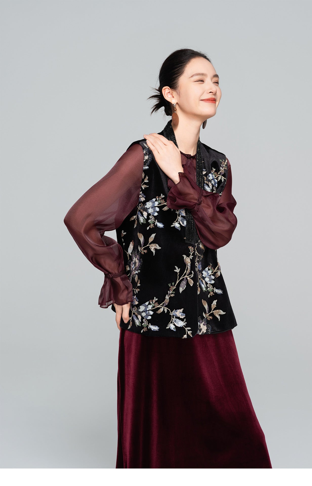 Sophisticated Heavy Embroidery Sequin Vest