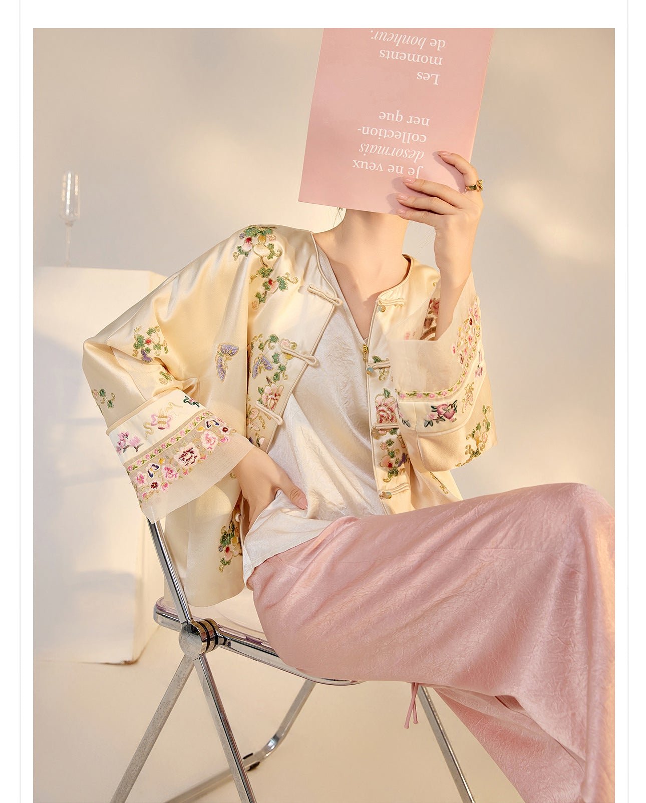 2026 Autumn New Chinese Style Printed Embroidered Acetate Coat for Women