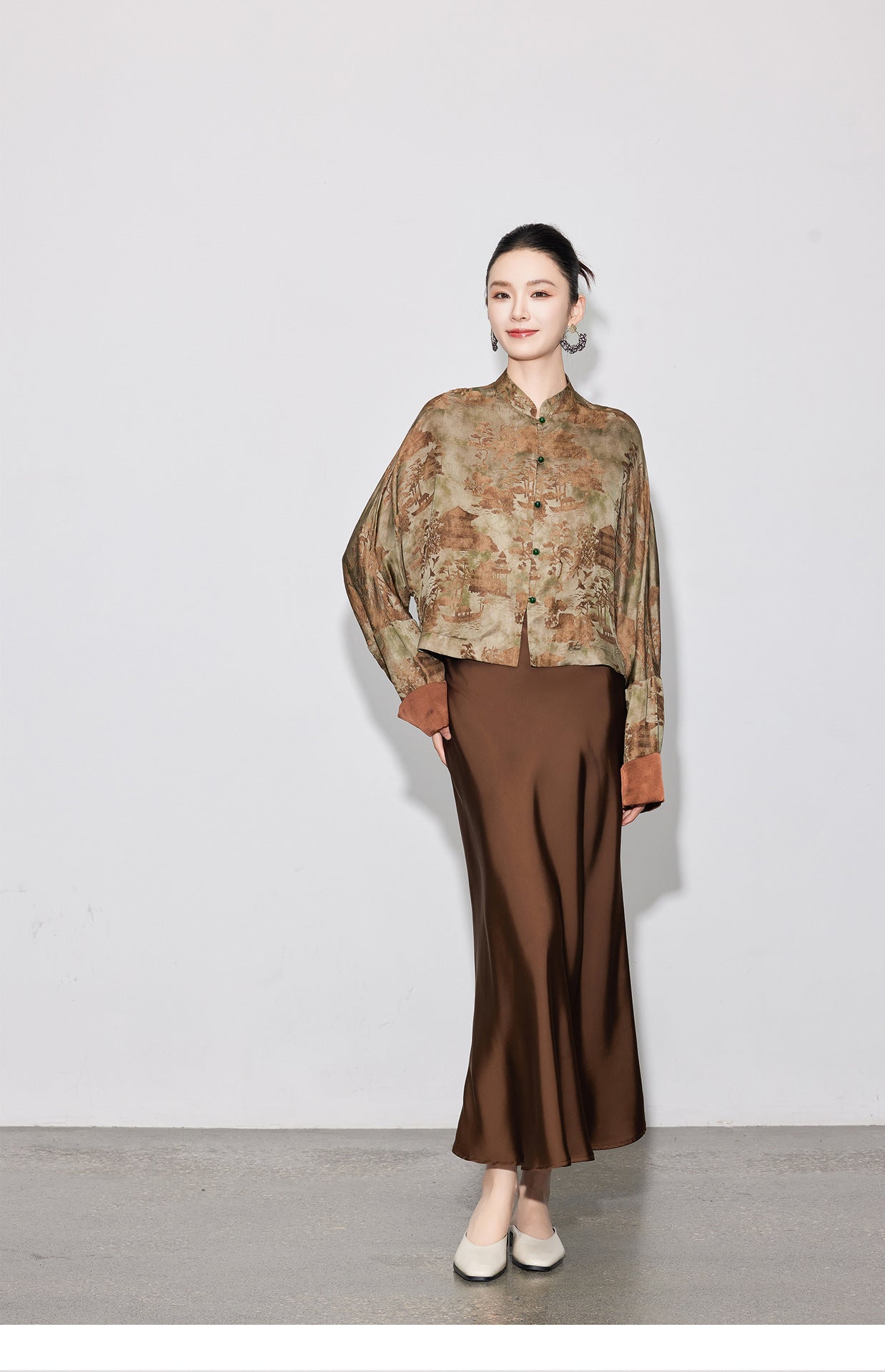 Stylish National Style Jacquard Blouse for Women