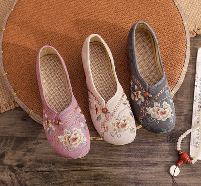 Old Beijing Style Women’s Flats — Retro Embroidered Costume Shoes