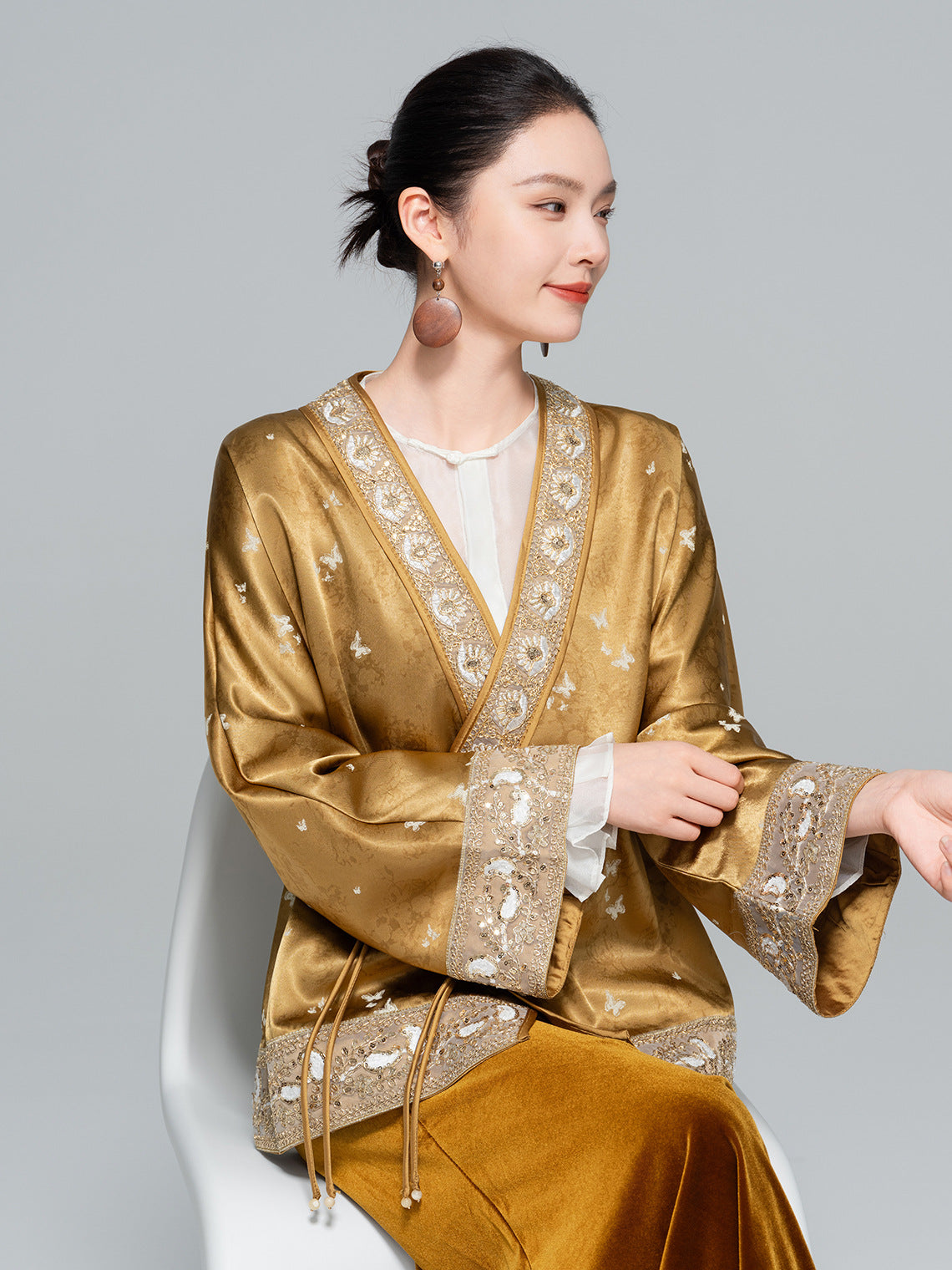 High-End Butterfly Embroidered Outerwear for Women