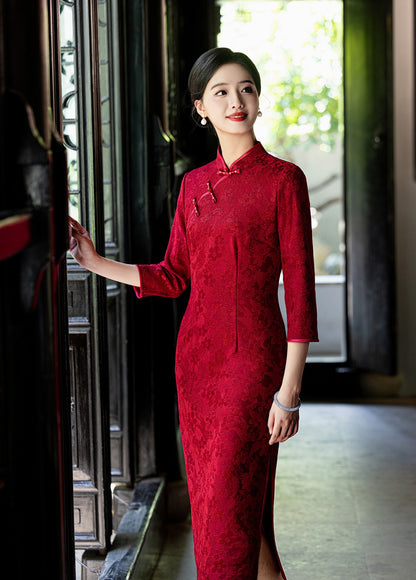 Elegant Red Long Sleeve Qipao – Autumn Wedding Event Dress