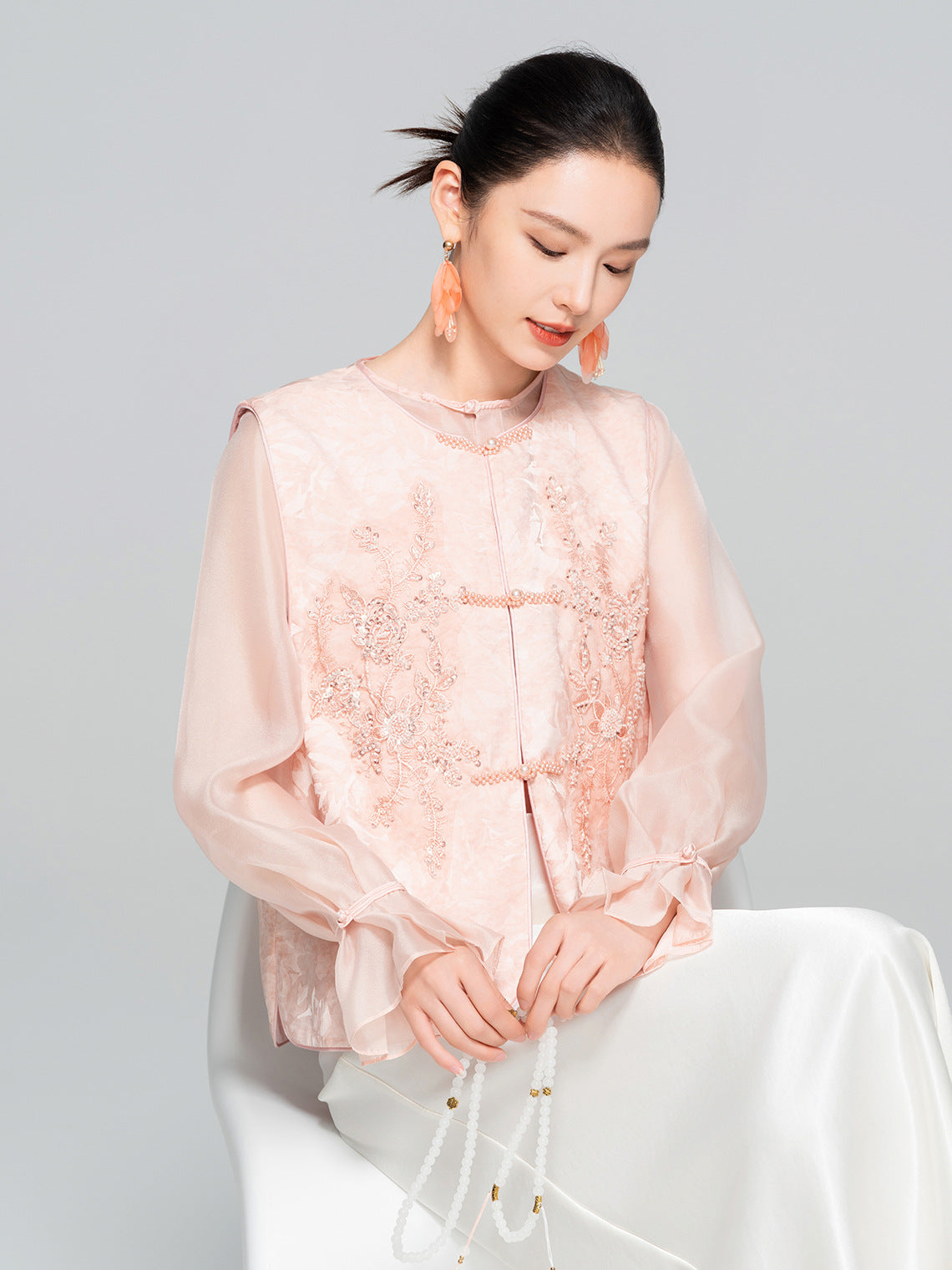 Sophisticated Sleeveless Retro Silk Vest