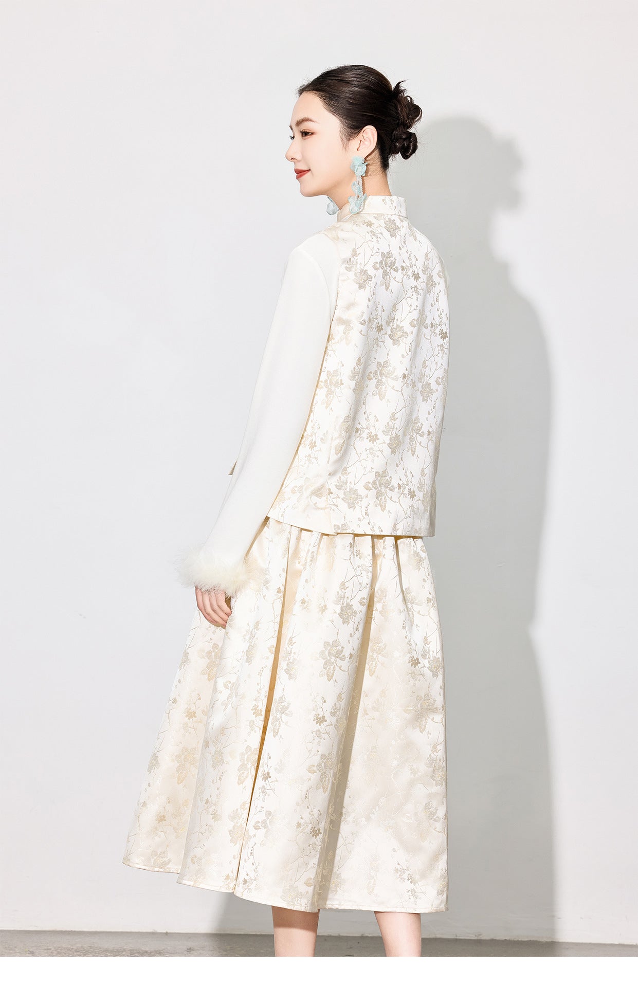 Elegant Jacquard Sleeveless Vest & A-Line Skirt Two-Piece Set