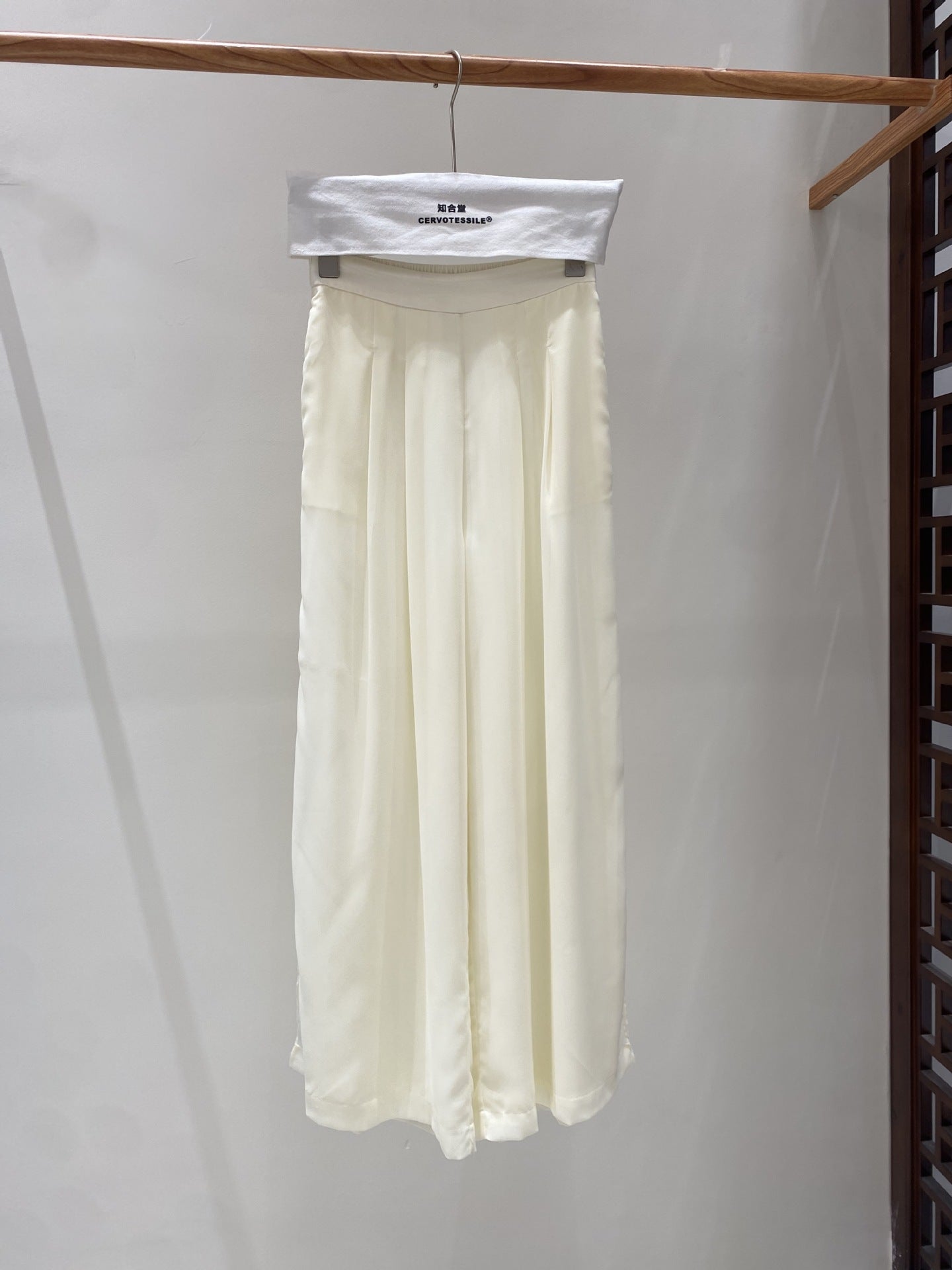 High-End Elegant Wide-Leg Pants, Flowing Design