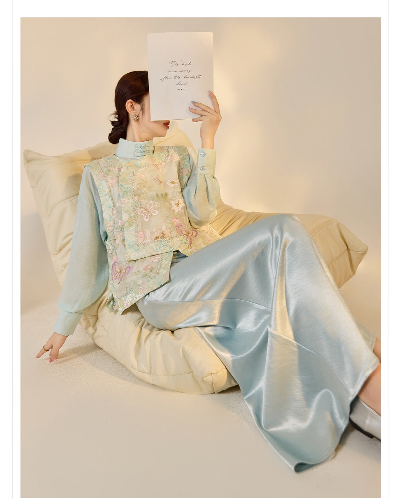 Embroidered Mulberry Silk Vest – New Chinese Style Women's Top