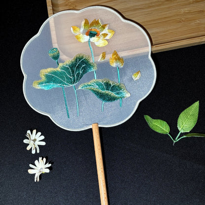 Suzhou Embroidered Round Fan — Hanfu Accessory for Women