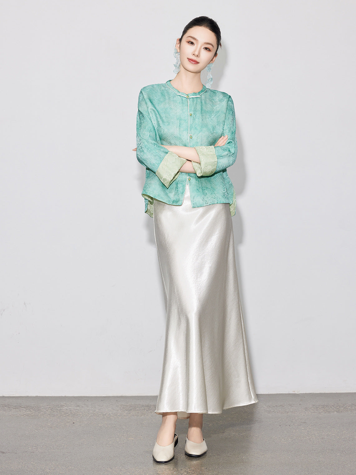 Chic High-End Diagonal Cut Satin Mermaid Skirt