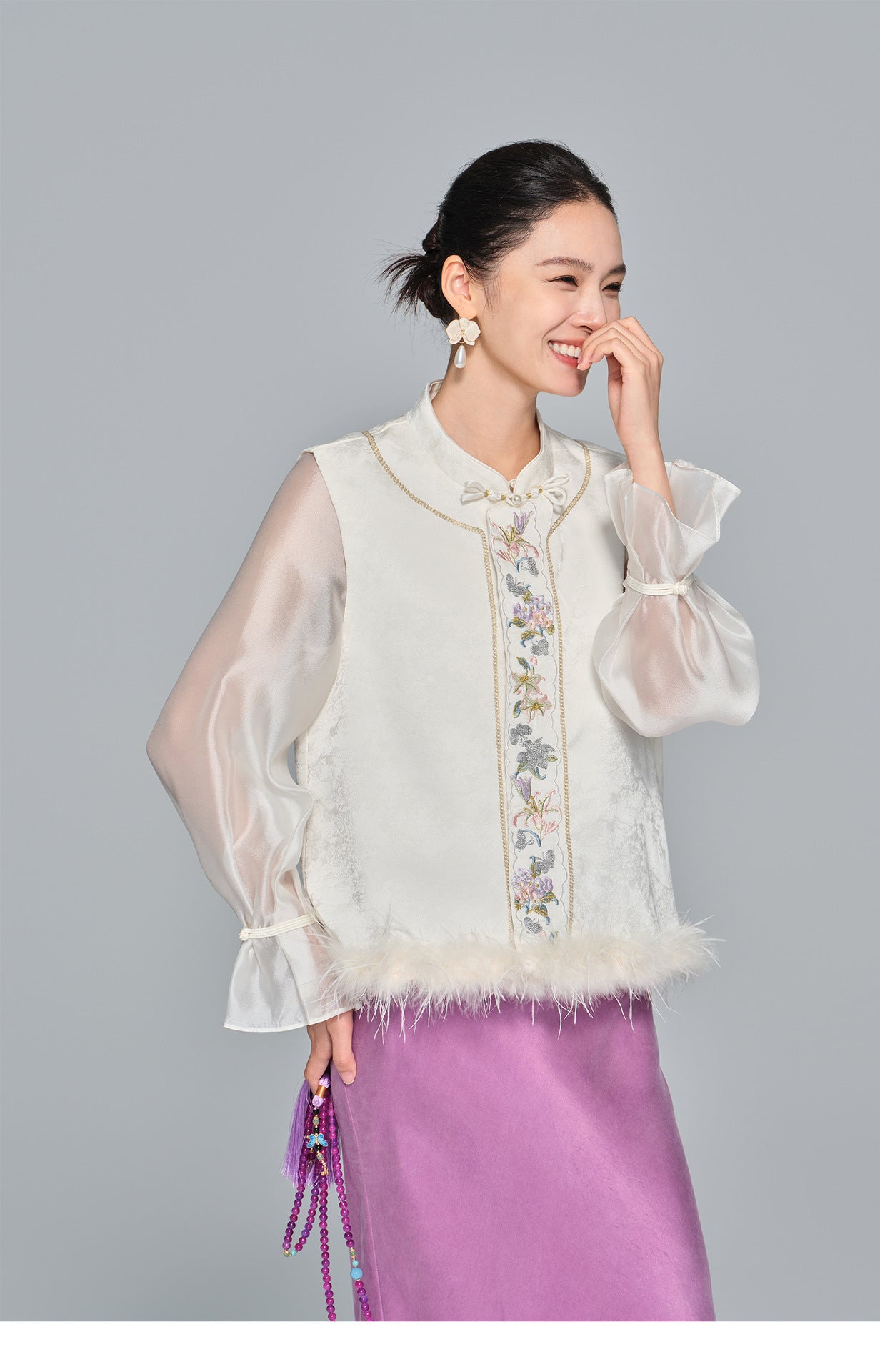Stylish Embroidered Women's Vest
