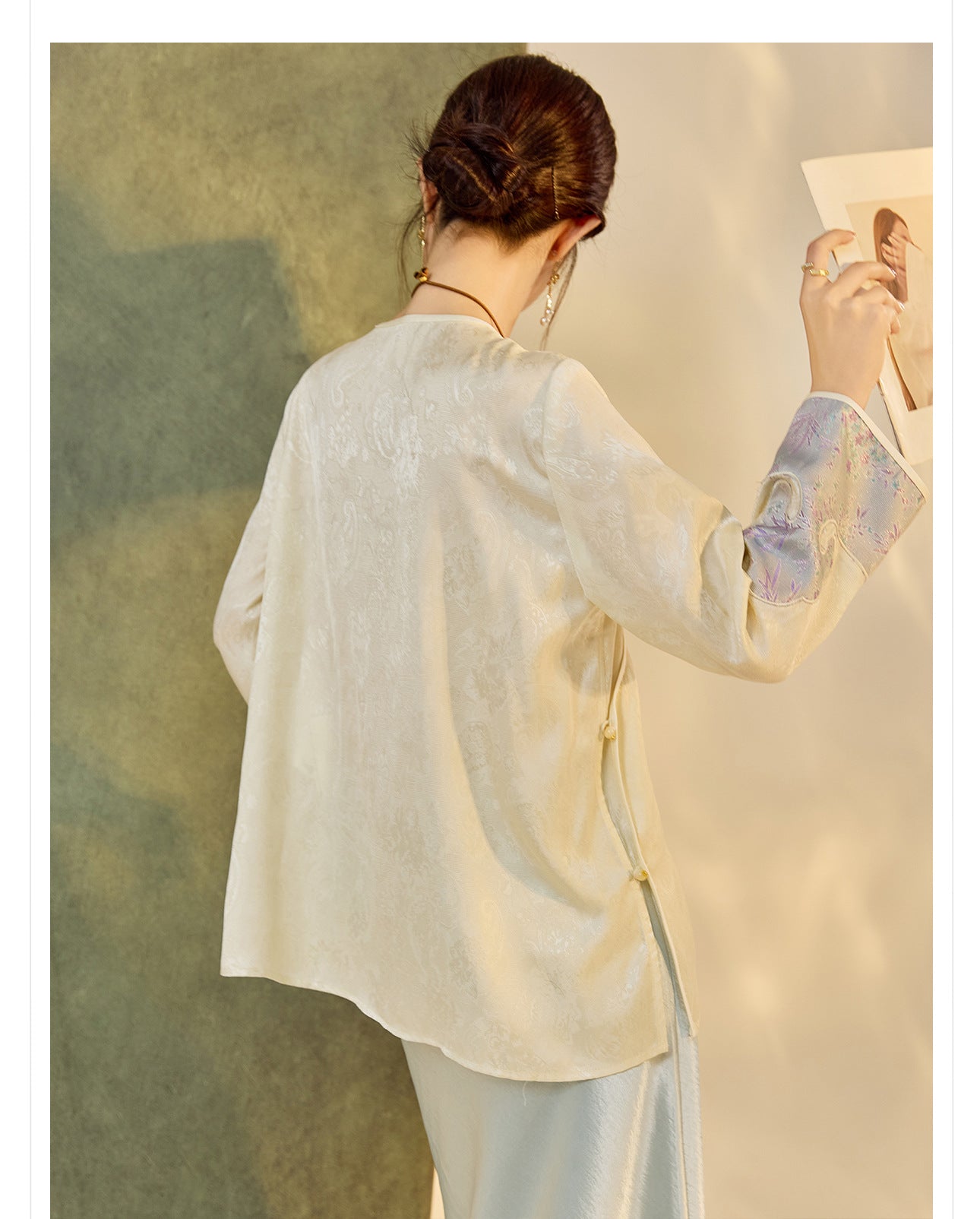 2025 New Chinese Style Elegant Jacquard Shirt | High-End Embroidered Button Top