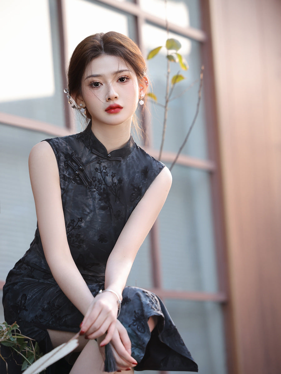 Tie-Dye Velvet Cheongsam – 2025 Sleeveless Mid-Length Dress