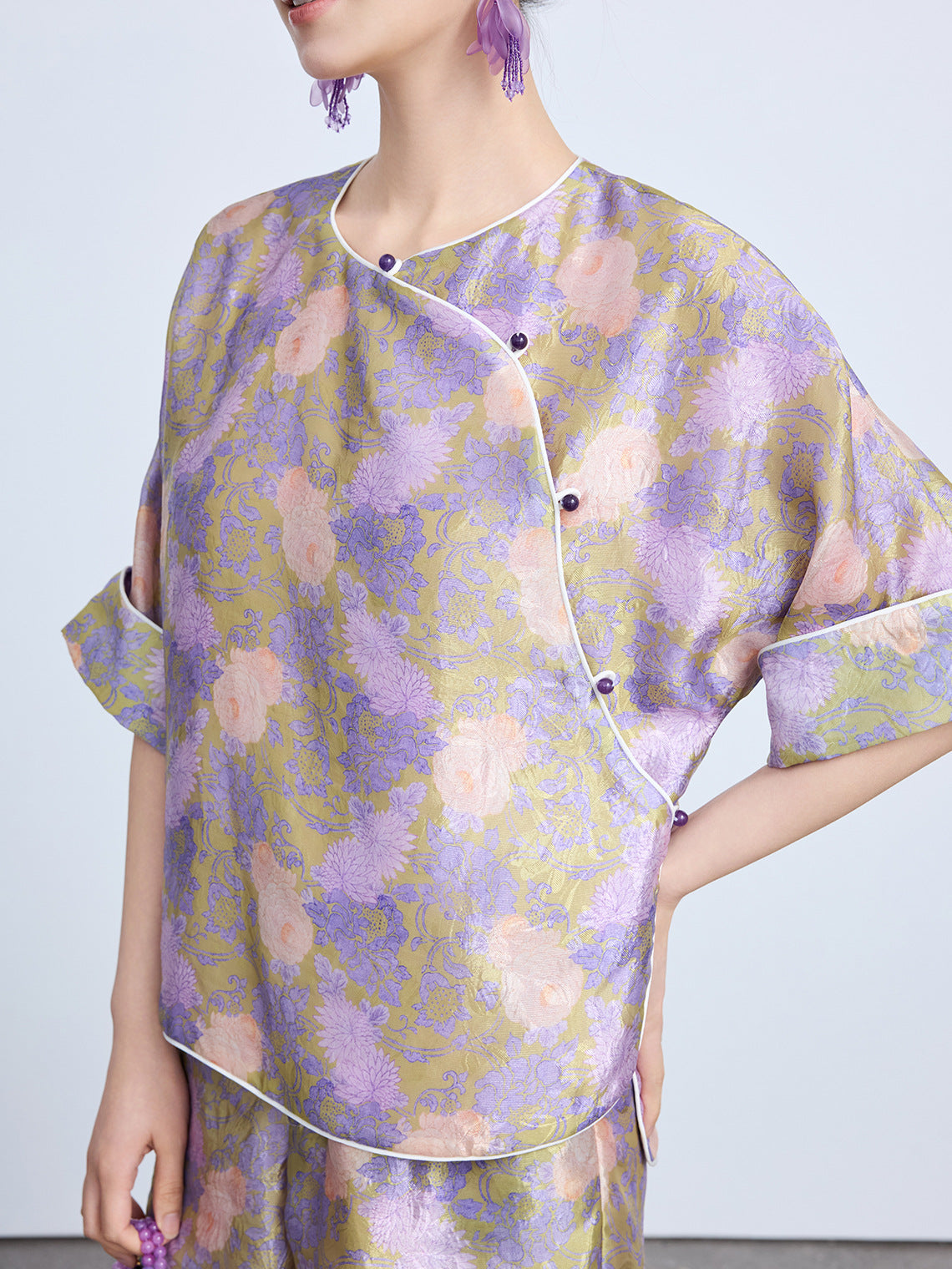 Elegant Chinese Style Summer Top & Shorts Outfit