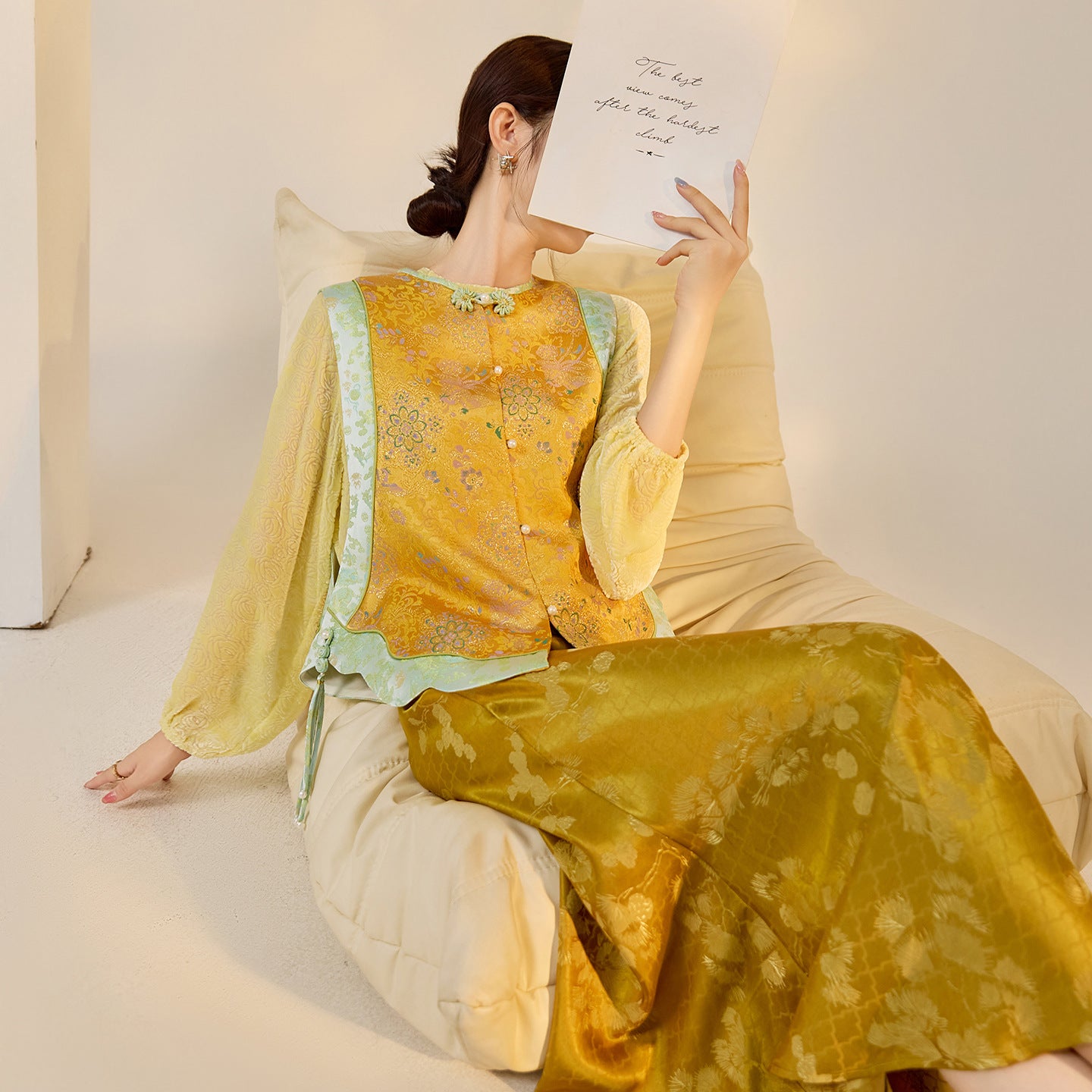 High-End Floral Embroidered Vest – Stylish Women's Top