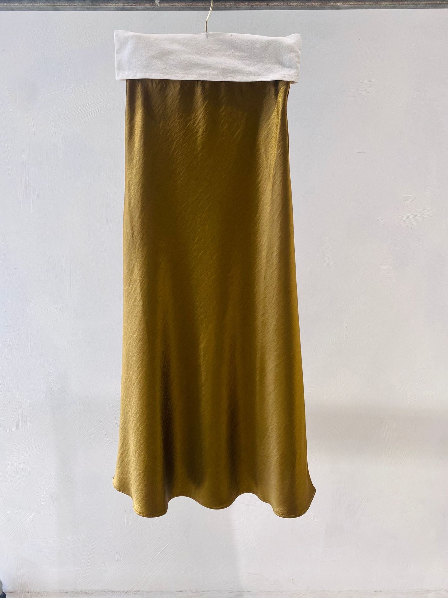 Elegant Satin Midi Mermaid Skirt, Slimming Design