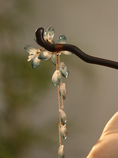 Ink Blue Magnolia Hairpin | New Chinese Style Elegant Wooden Accessory