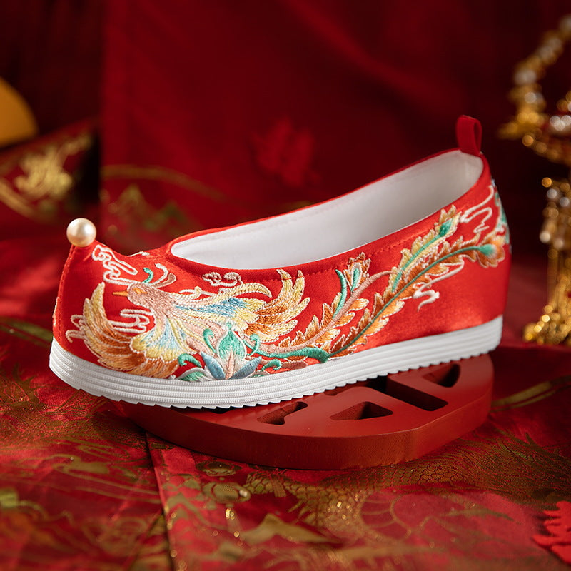 Autumn 2025 Hanfu Shoes — Bride Xiuhe Shoes with Inner Height for Women