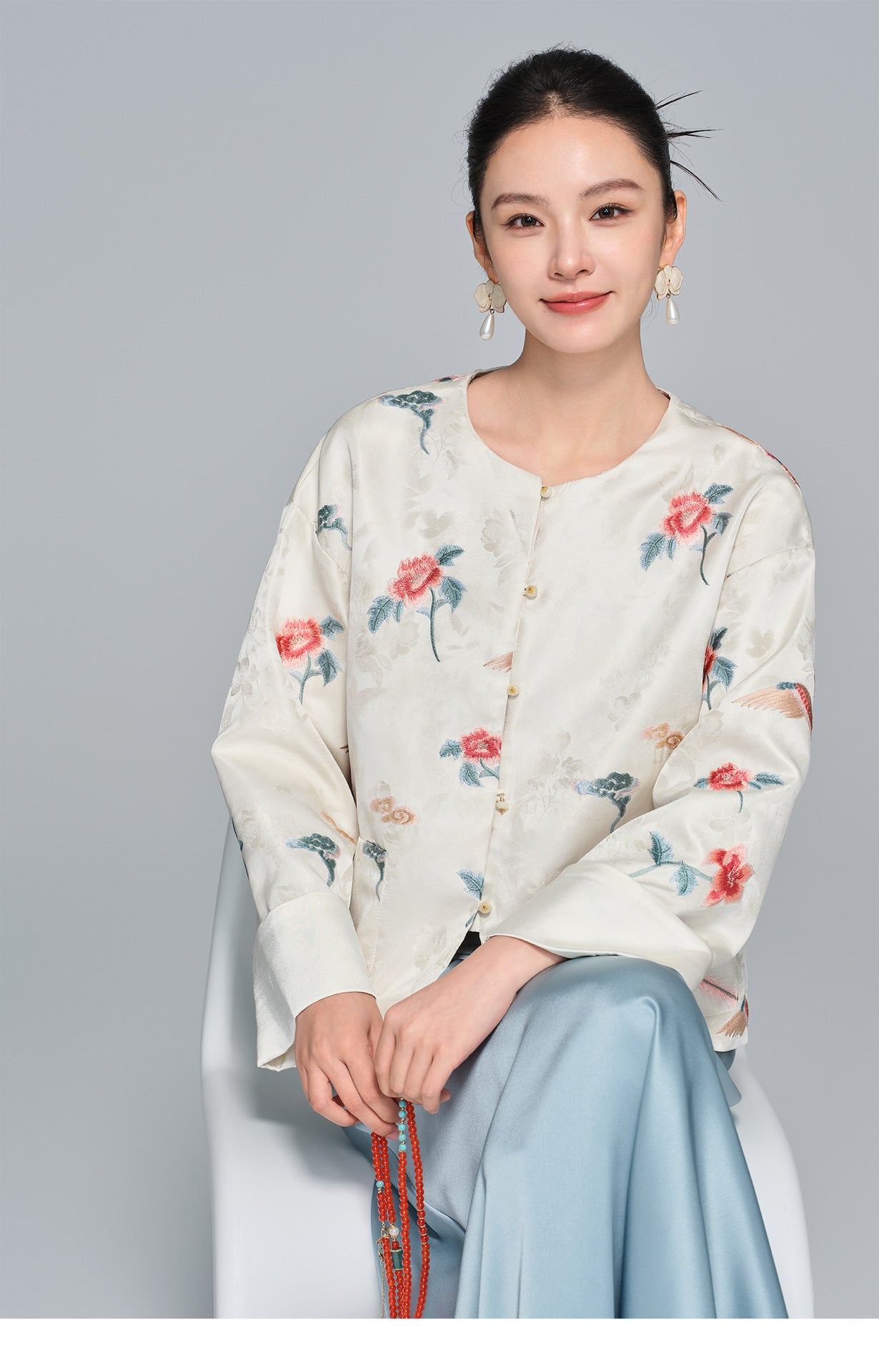 Elegant Loose Embroidered Jacket
